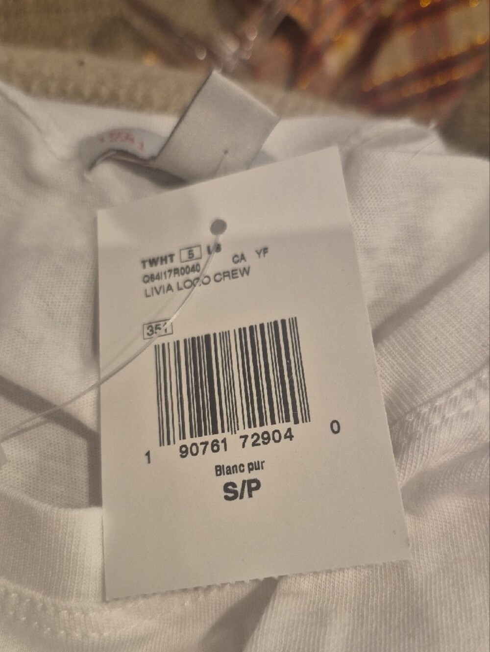 Guess White Rhinestone Script Logo Short Sleeve Tee S Nwt - Picture 5 of 5